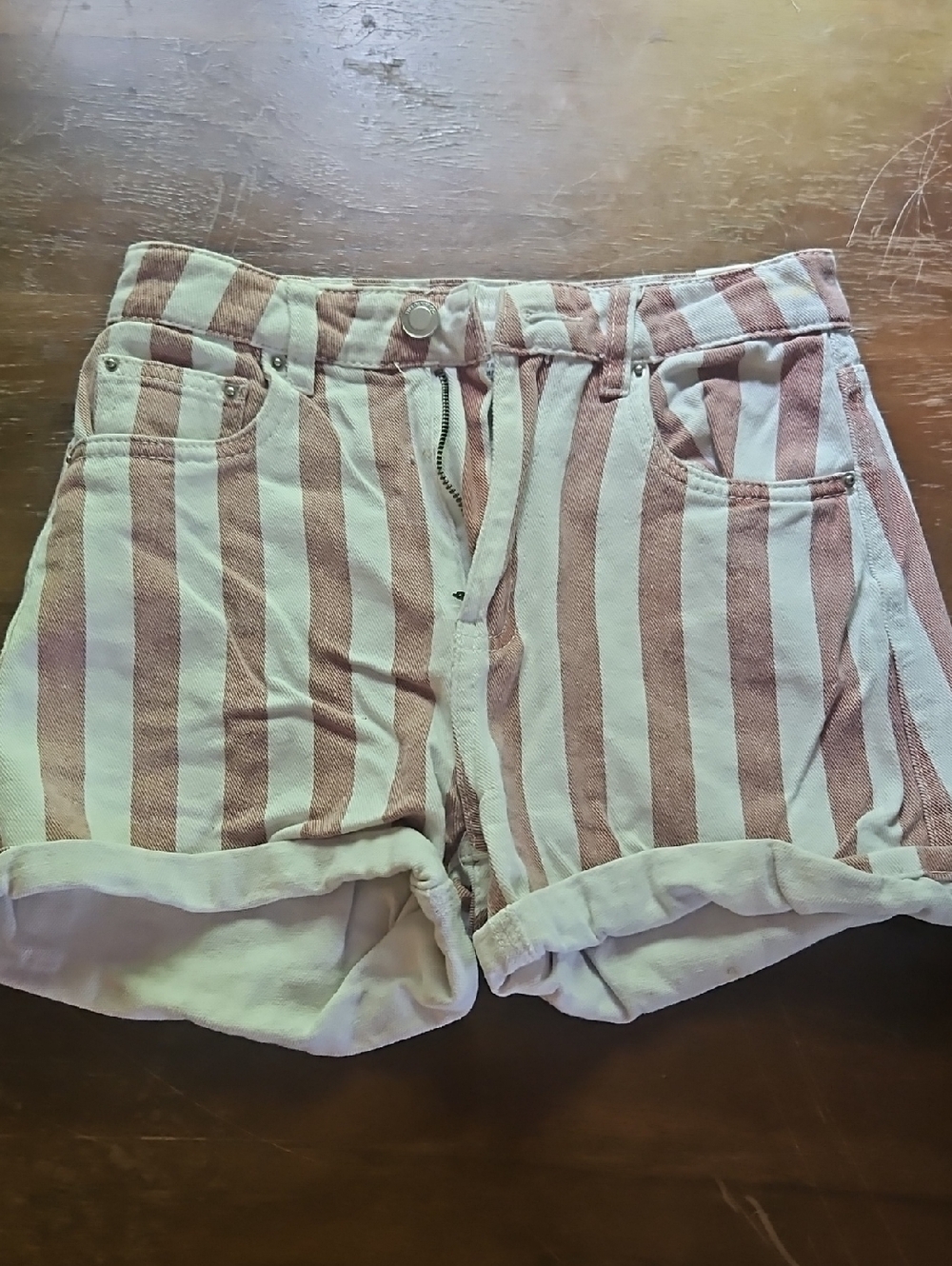 Mom Vintage Highrise Striped Cotton Roll-Hem Women's Shorts — Pink & White